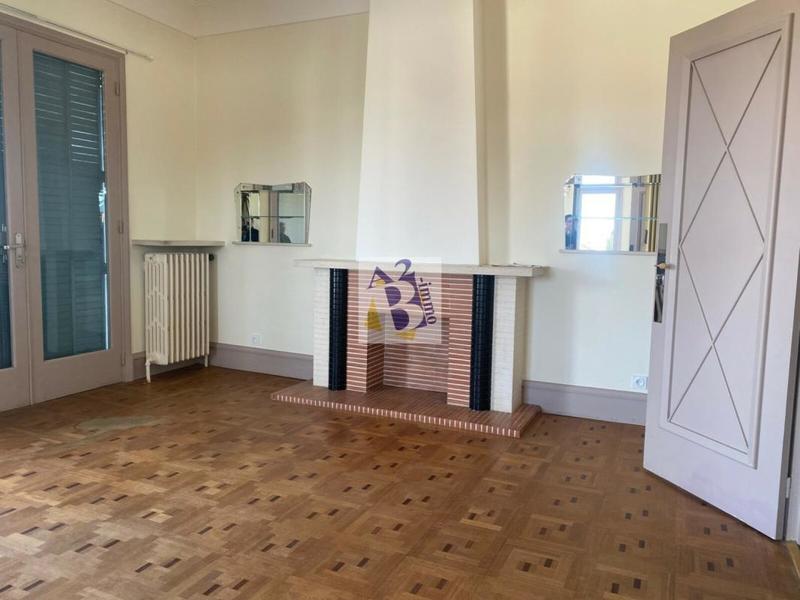 Maison - 160 m² - 5 pièces