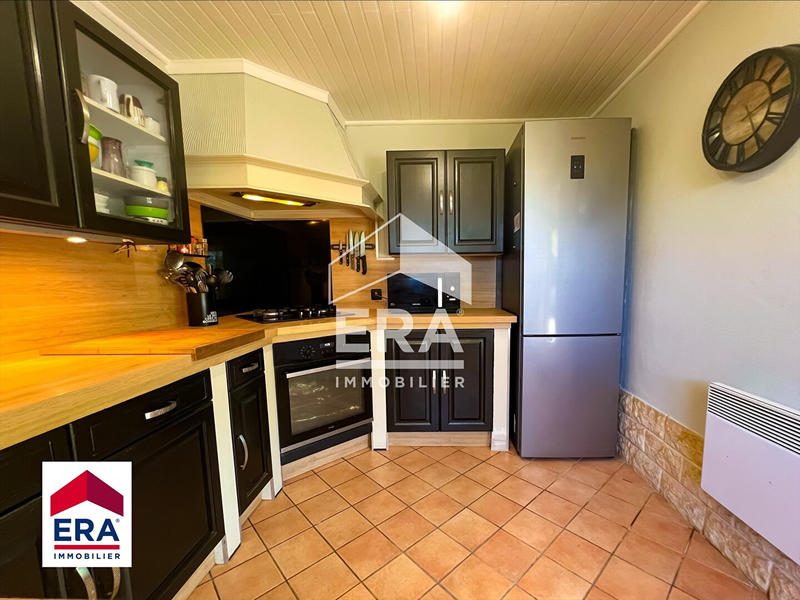 Maison - 164 m² - 9 pièces