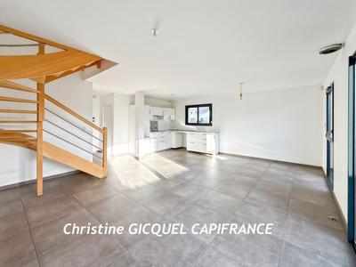Maison - 92 m² - 4 pièces