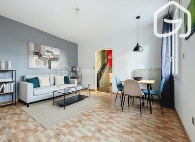 Maison de ville - 75 m² - 4 pièces