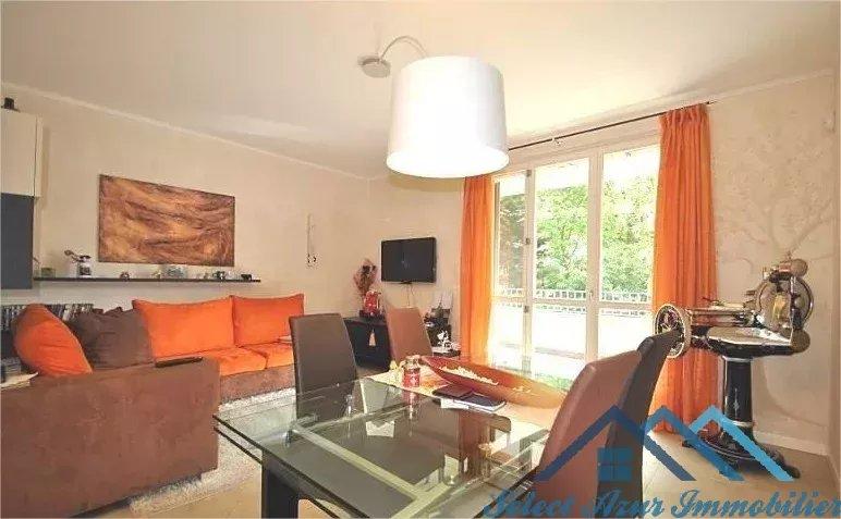 Appartement - 80 m² - 3 pièces