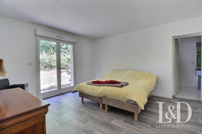 Maison contemporaine - 230 m² - 9 pièces