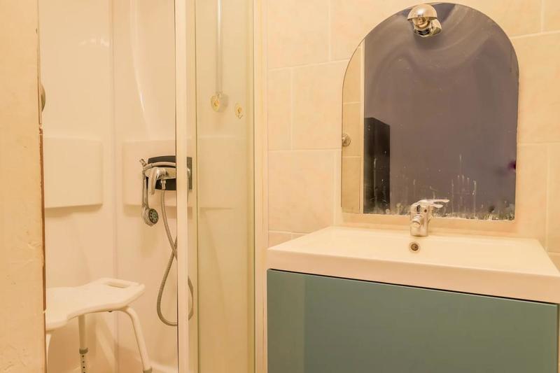 Maison - 200 m² - 15 pièces