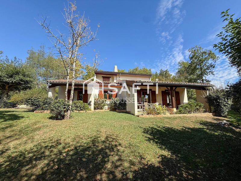 Maison - 180 m² - 8 pièces