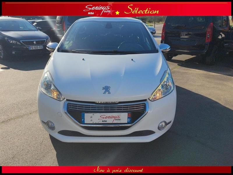 Peugeot 208 Xy 1.6 e-HDi Fap 115 Toit Pano Ja 17