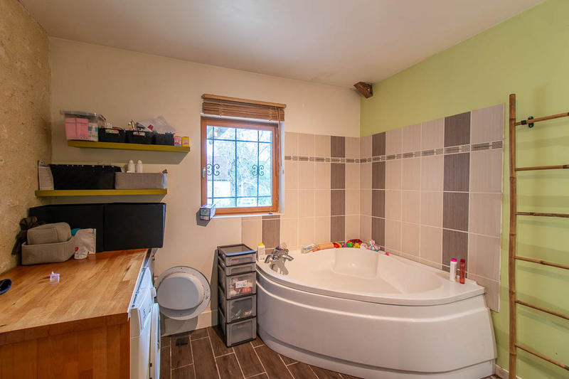 Maison - 160 m² - 7 pièces