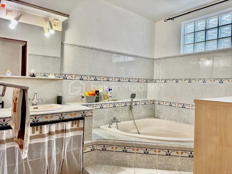 Maison traditionnelle - 115 m² - 4 pièces