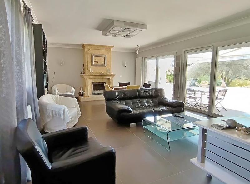 Maison - 210 m² - 5 pièces