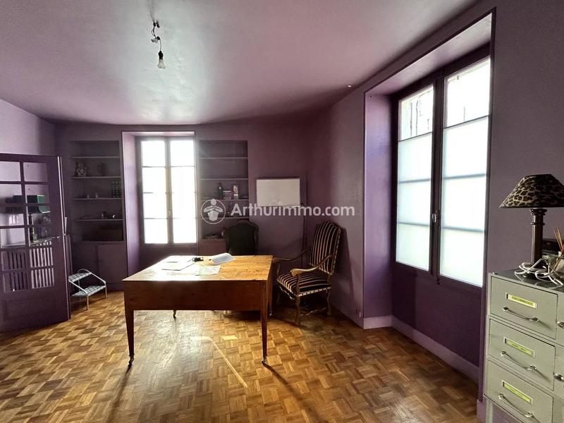 Maison - 174 m² - 9 pièces