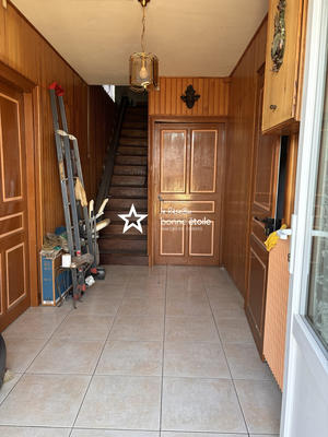 Maison - 330 m² - 14 pièces