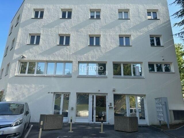 Bureau - 1 600 m² - 9 pièces