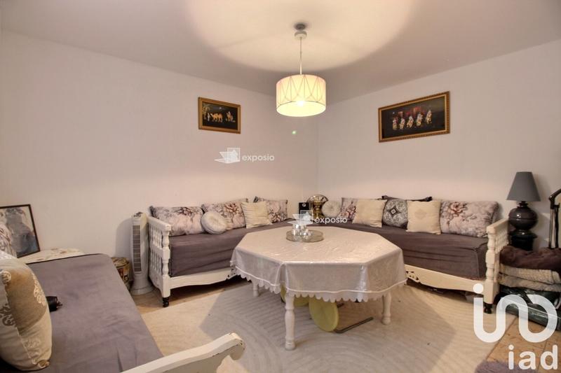 Maison - 205 m² - 9 pièces