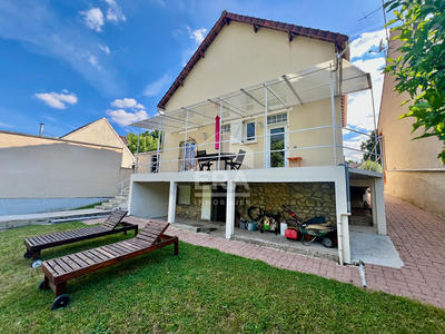 Maison - 117 m² - 6 pièces