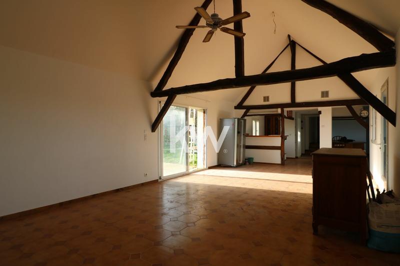 Maison - 230 m² - 6 pièces