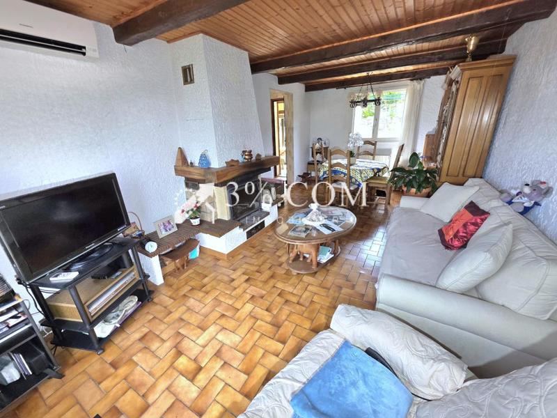 Maison - 98 m² - 4 pièces