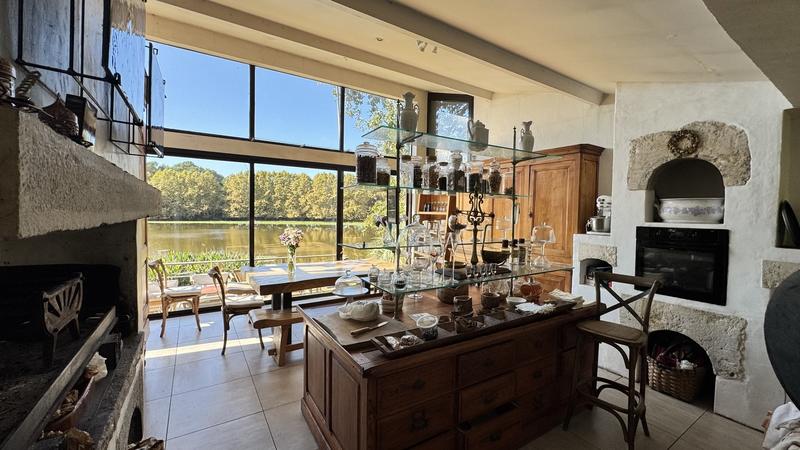 Propriété - 500 m² - 8 pièces