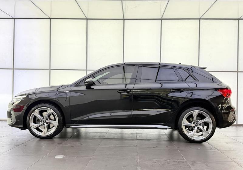 Audi A3 sportback 40 TFSIe 204 s tronic 6 s line