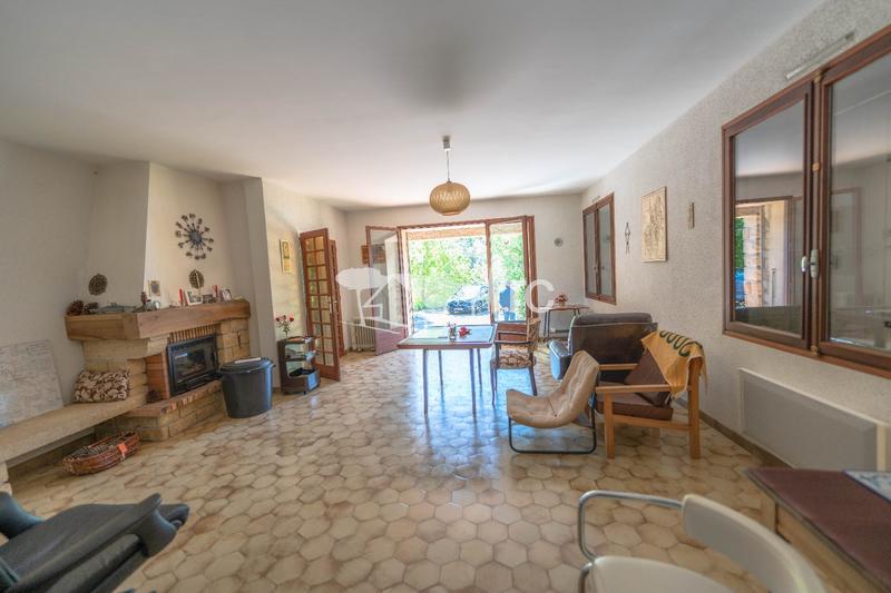 Maison - 95 m² - 3 pièces