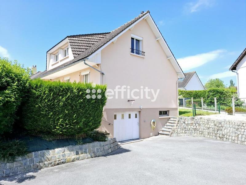 Maison - 138 m² - 7 pièces