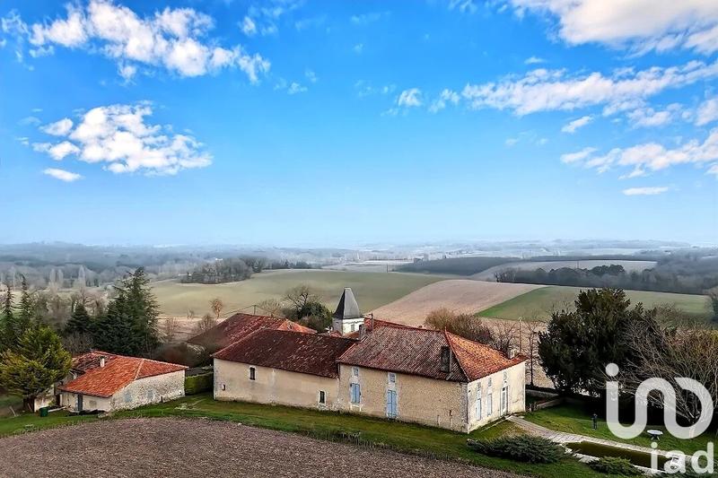 Maison - 414 m² - 18 pièces