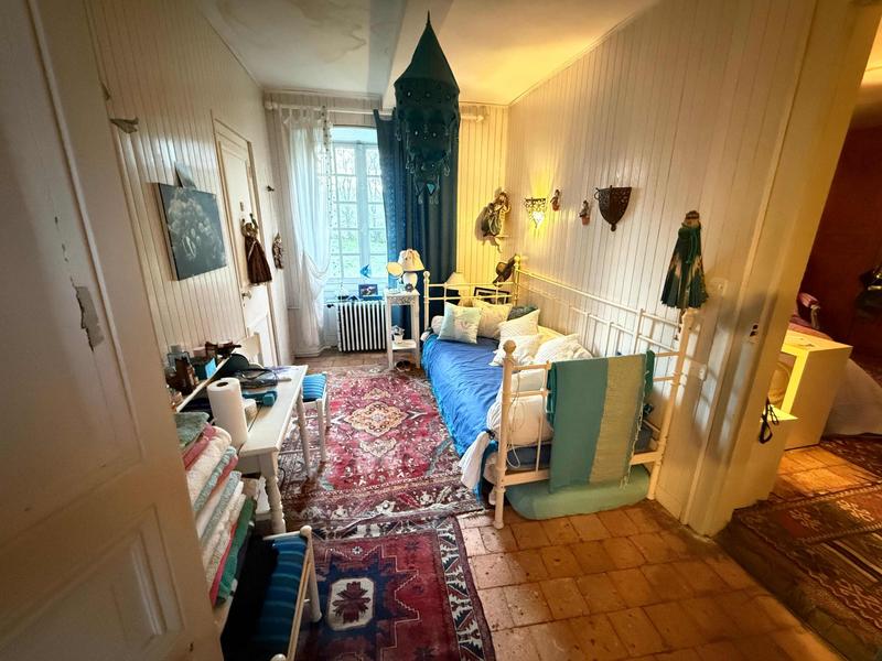 Maison - 446 m² - 24 pièces