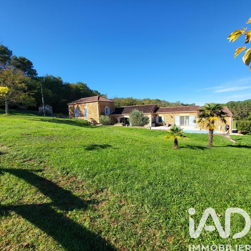 Maison - 200 m² - 5 pièces