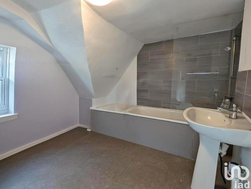 Local commercial - 135 m² - 3 pièces