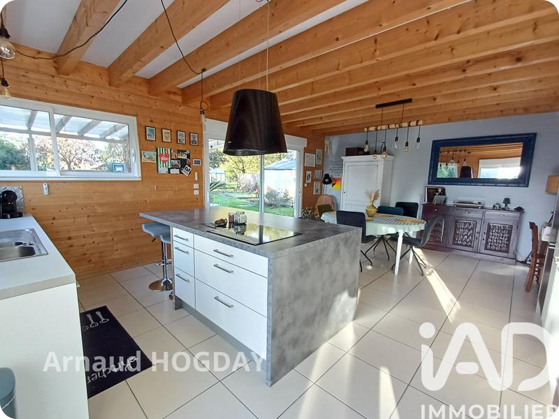 Maison - 196 m² - 7 pièces