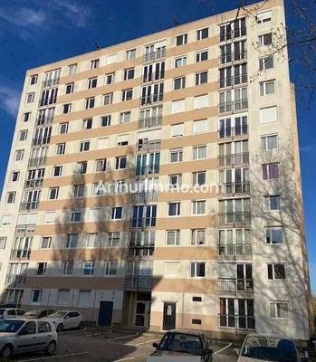 Appartement - 85 m² - 4 pièces