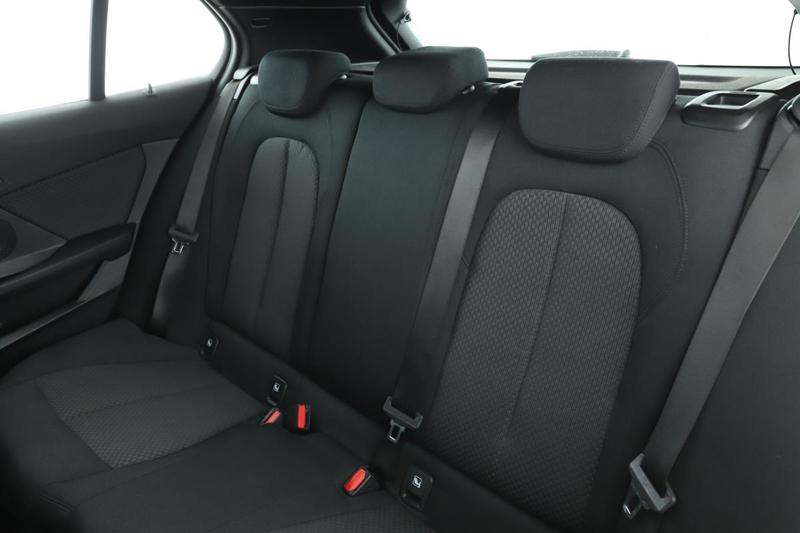 Bmw Série 1 116d Business Design Dkg7 116 ch