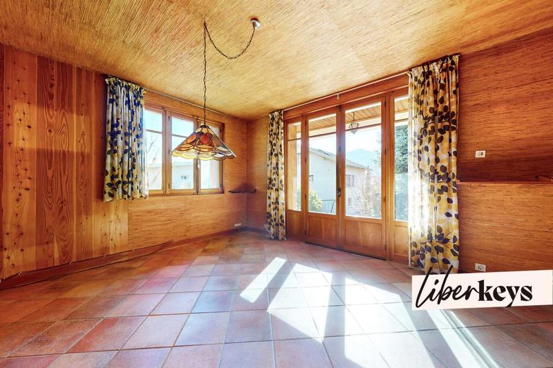 Maison - 90 m² - 6 pièces