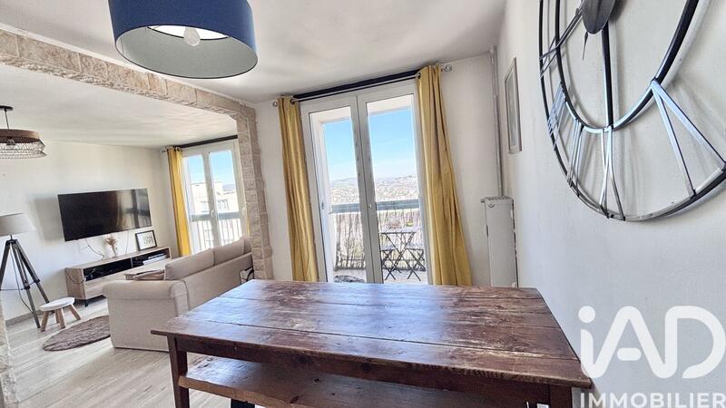 Appartement - 92 m² - 5 pièces