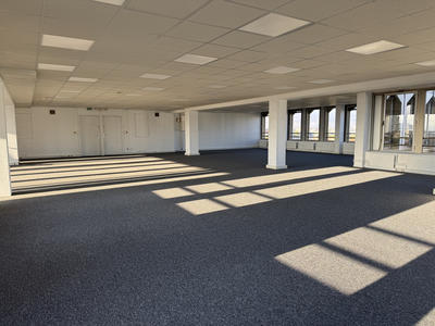 Local commercial - 269 m²