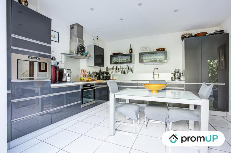 Maison contemporaine - 150 m² - 6 pièces