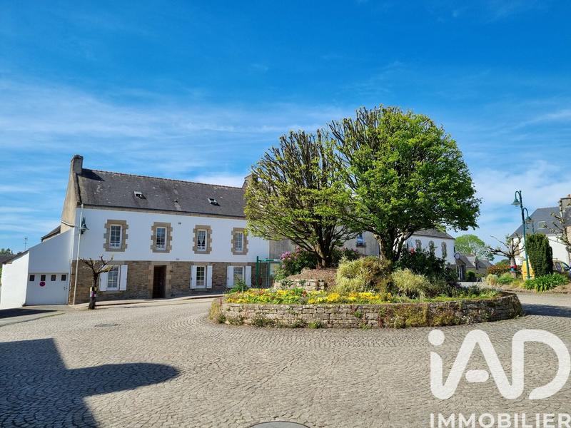 Maison - 181 m² - 5 pièces