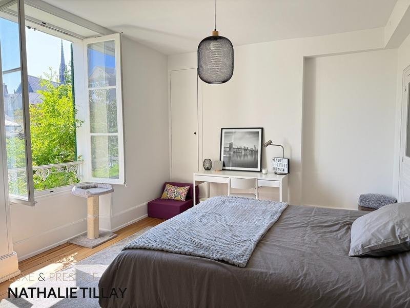 Maison bourgeoise - 270 m² - 7 pièces