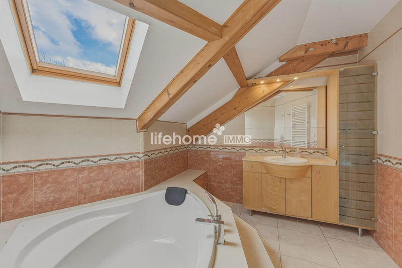 Maison - 173 m² - 7 pièces