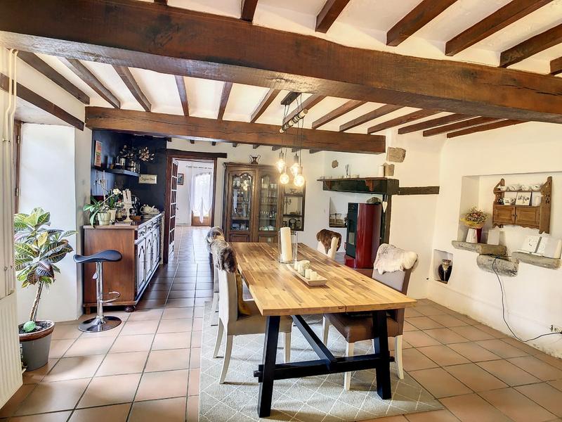 Maison de maîtres - 300 m² - 7 pièces