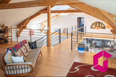 Maison - 322 m² - 6 pièces