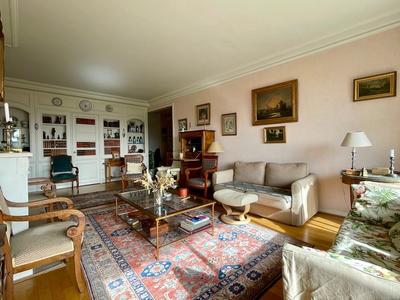 Appartement - 120 m² - 5 pièces