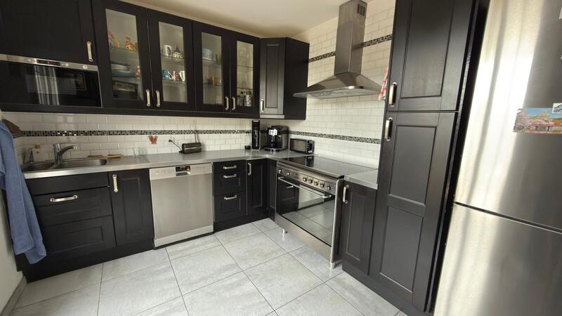 Maison - 121 m² - 6 pièces