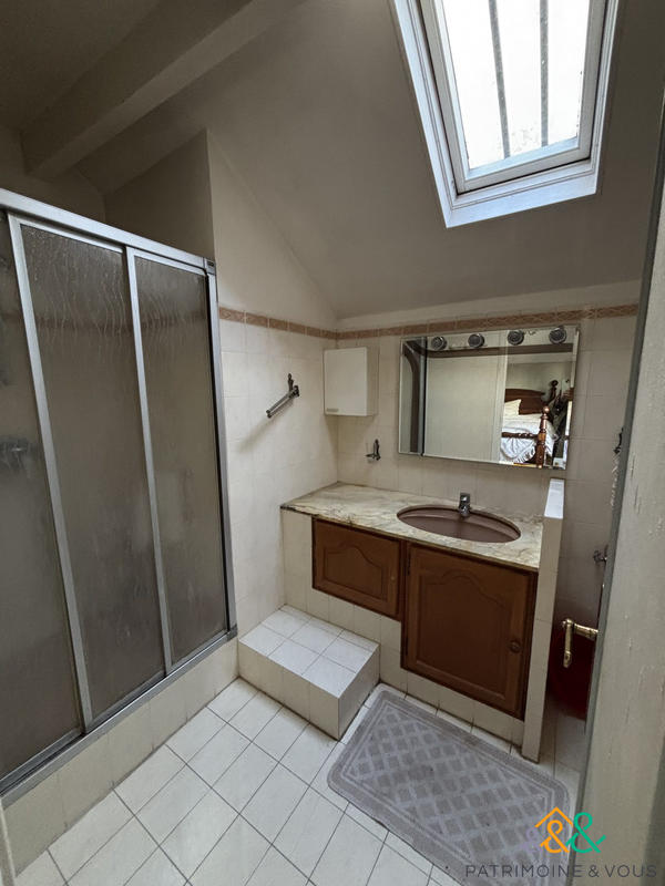 Maison traditionnelle - 167 m² - 6 pièces