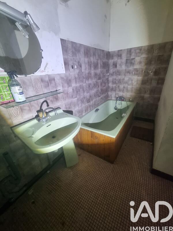 Appartement - 100 m² - 5 pièces