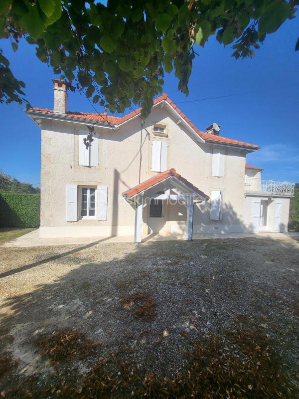 Maison en pierre - 97 m² - 4 pièces