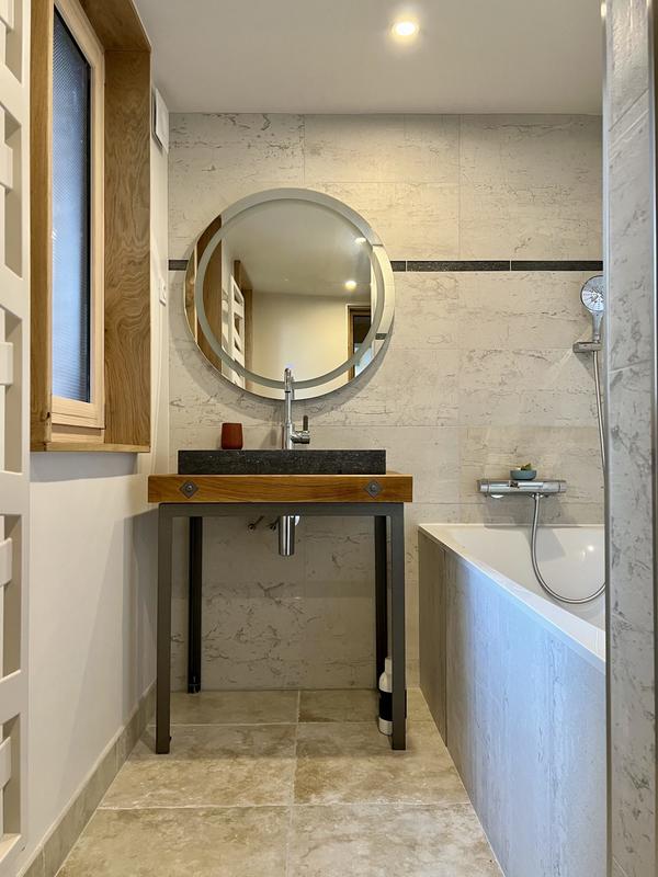 Maison - 230 m² - 8 pièces