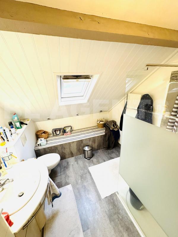 Maison - 264 m² - 7 pièces