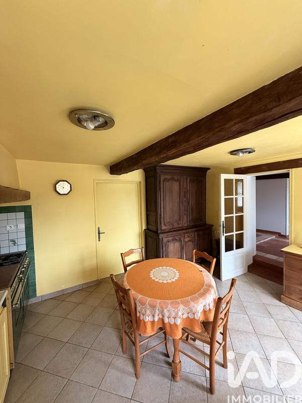 Maison - 230 m² - 7 pièces