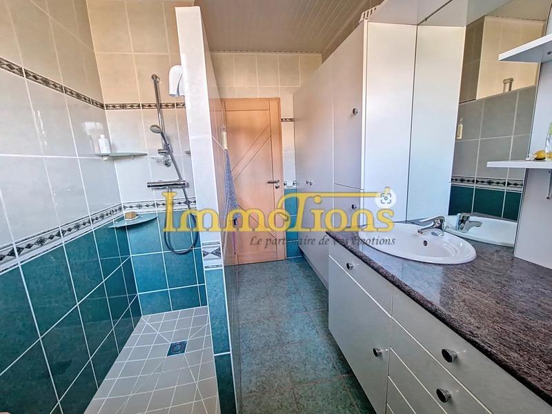 Maison - 120 m² - 5 pièces