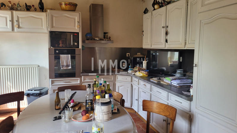 Maison - 230 m² - 6 pièces