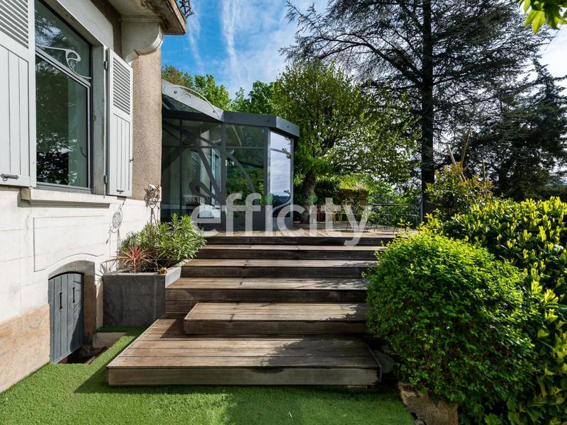 Maison - 140 m² - 4 pièces